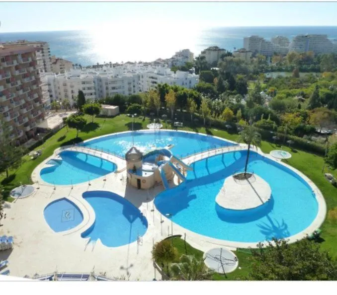 Apartamentos Minerva Jc بينالماذينا